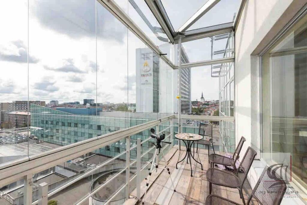 Cozy 2-bedroom Penthouse In The Heart Of Apartment *