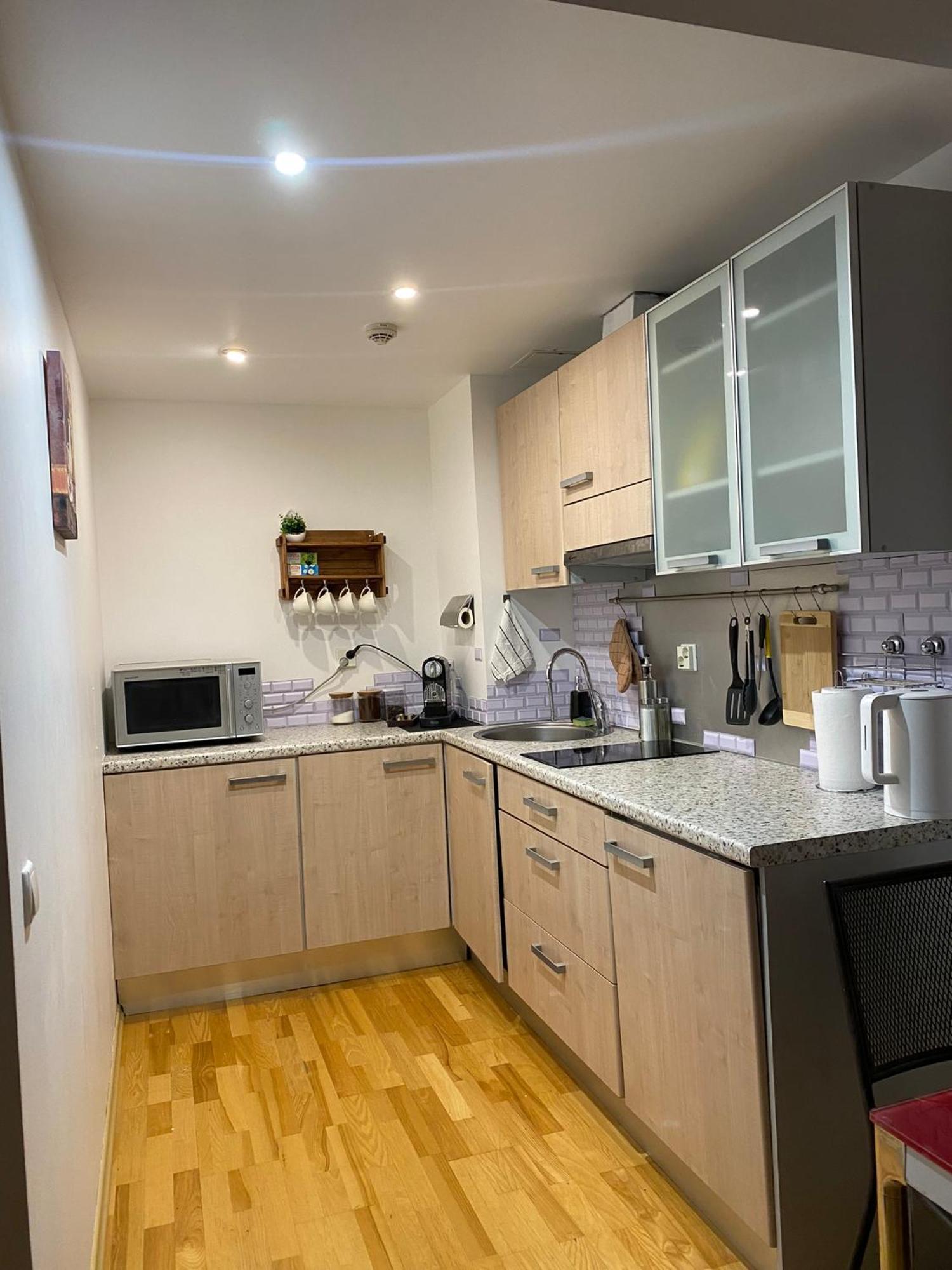 Cozy 2-bedroom Penthouse In The Heart Of Apartment